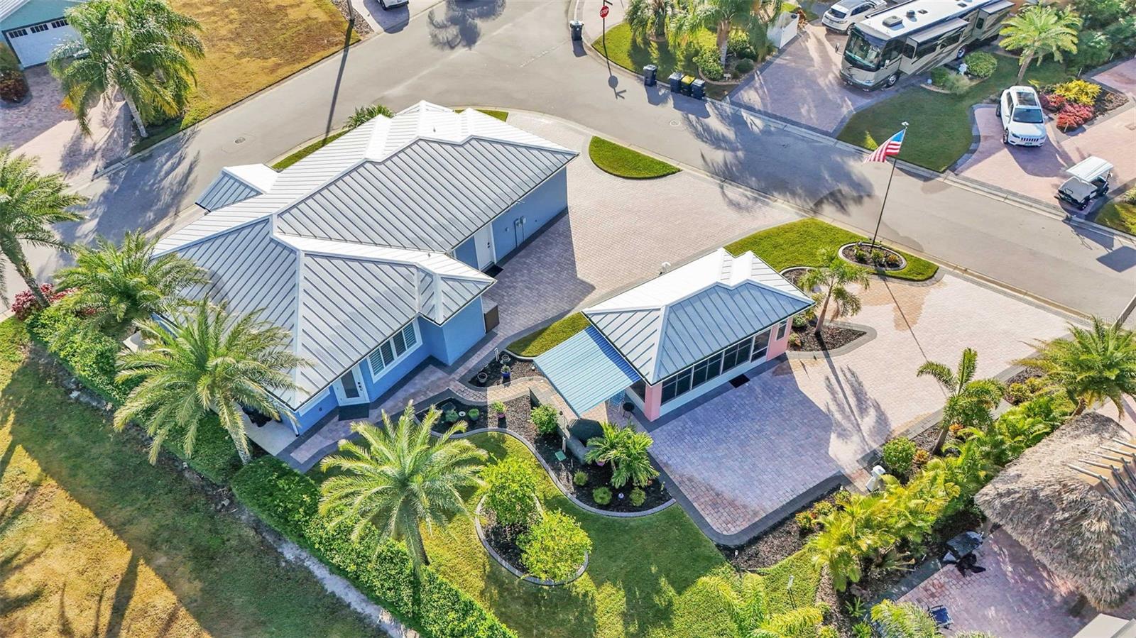 Image 6 of 37 For 3287 Red Tail Hawk Drive