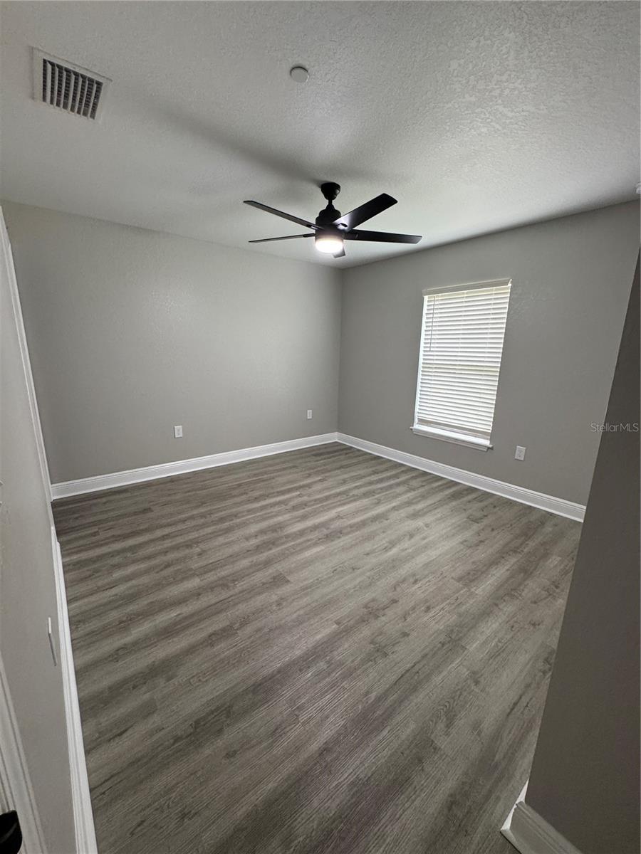 Image 6 of 11 For 740 Pleasant Avenue N
