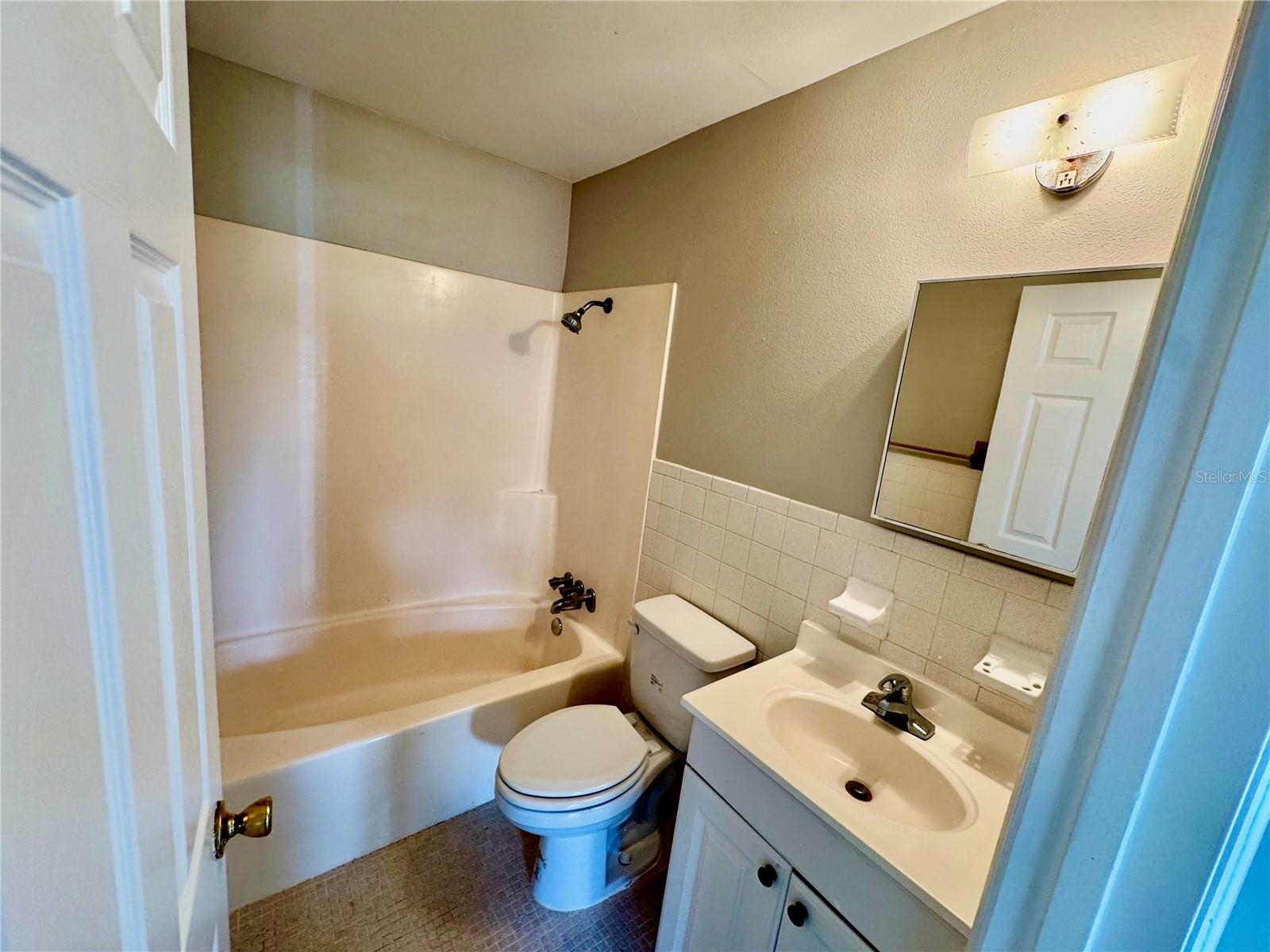 Image 8 of 14 For 1628 Fern Road
