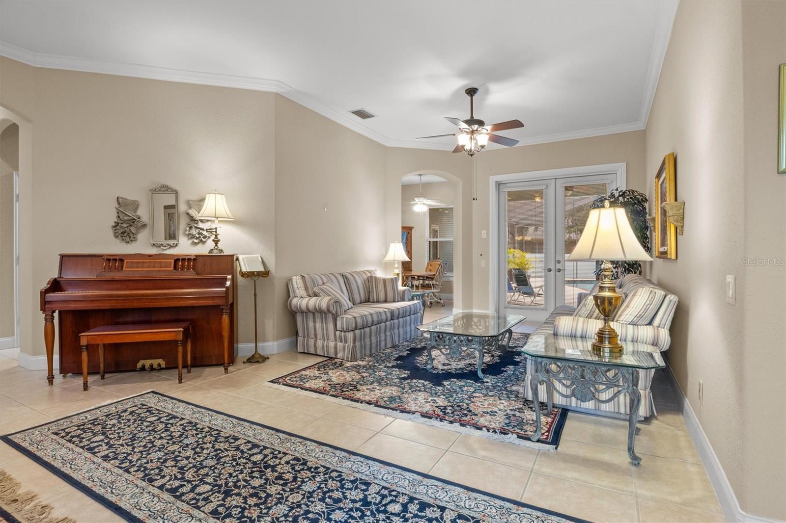 Listing photo id 9 for 2593 Colonel Ford Drive