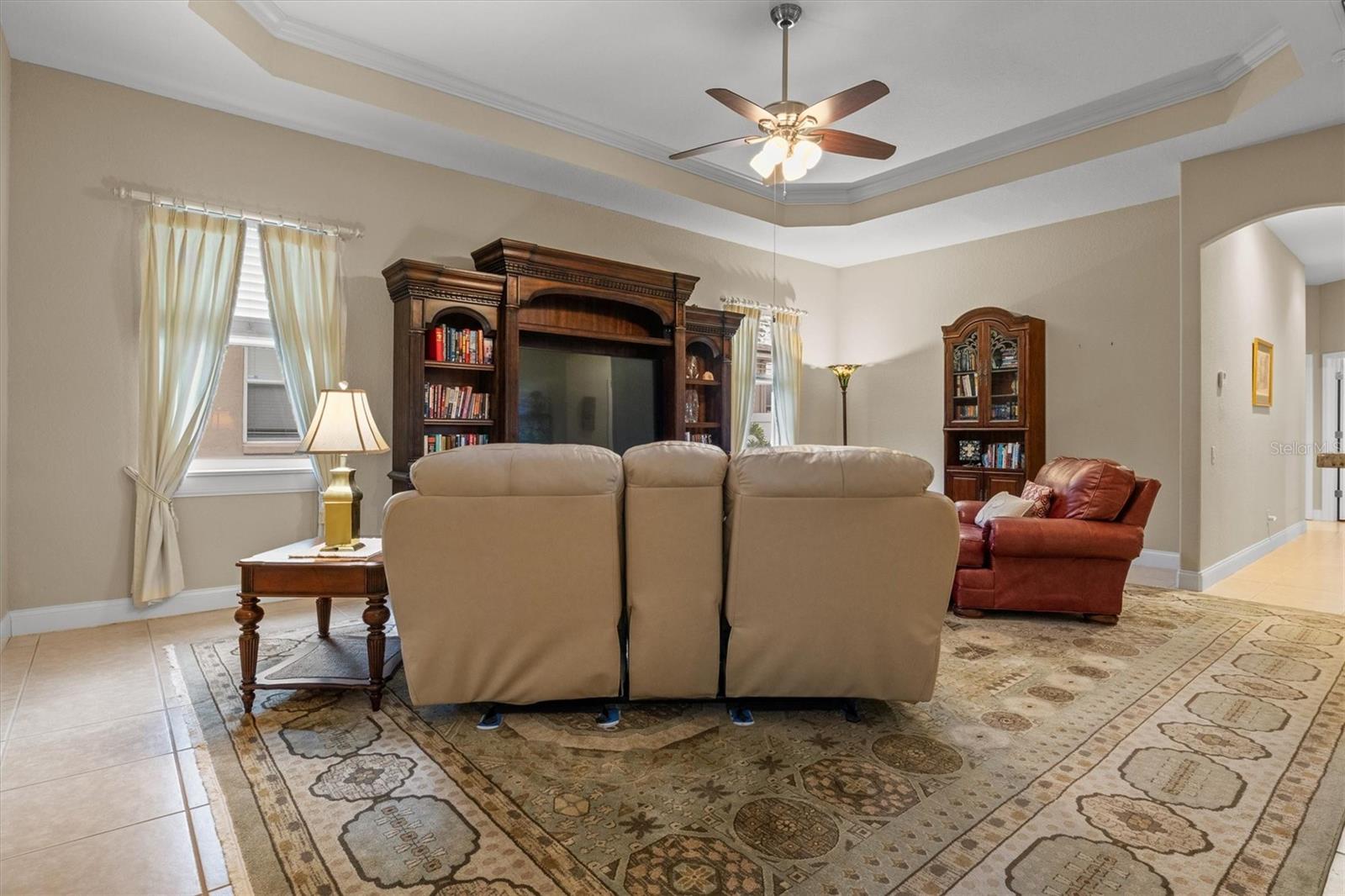 Listing photo id 11 for 2593 Colonel Ford Drive