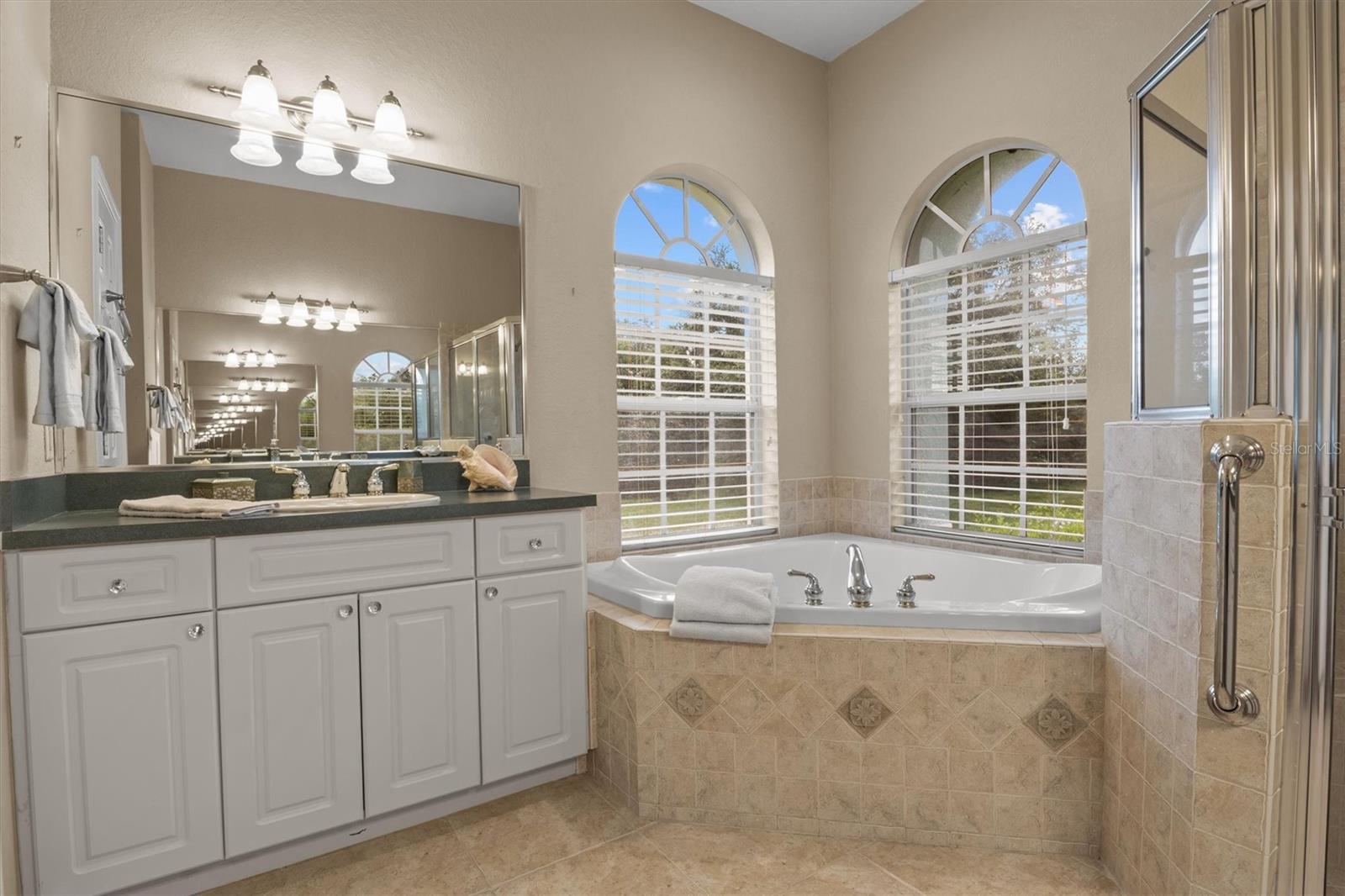 Listing photo id 25 for 2593 Colonel Ford Drive