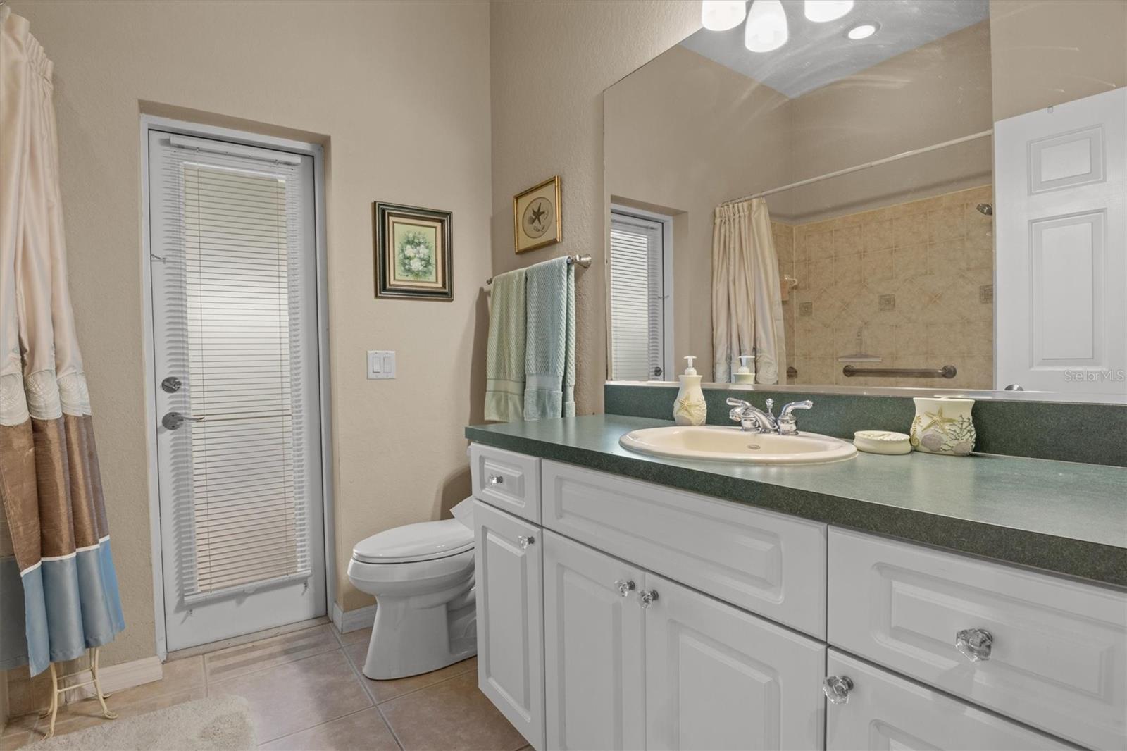 Listing photo id 29 for 2593 Colonel Ford Drive