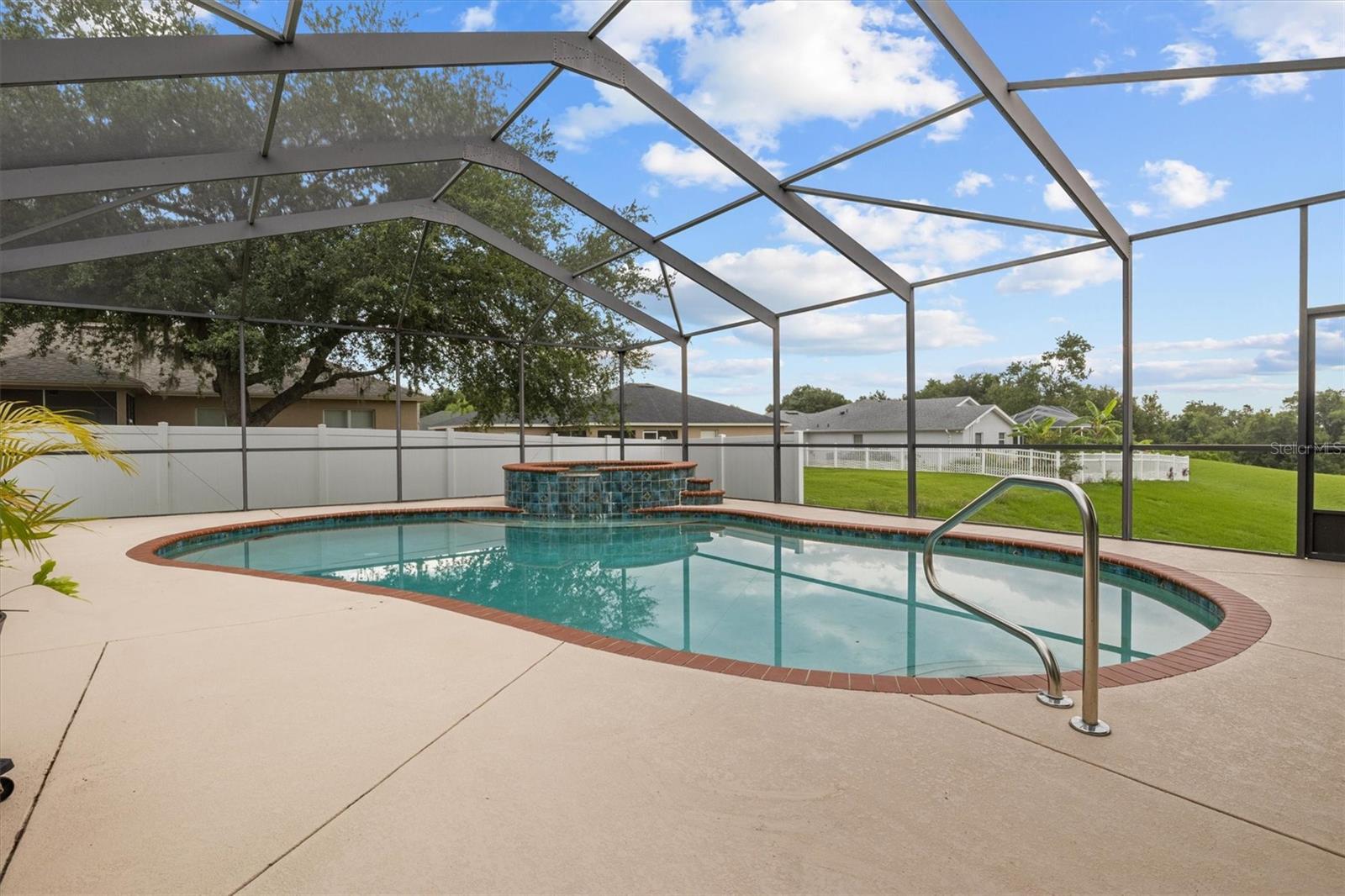 Listing photo id 36 for 2593 Colonel Ford Drive