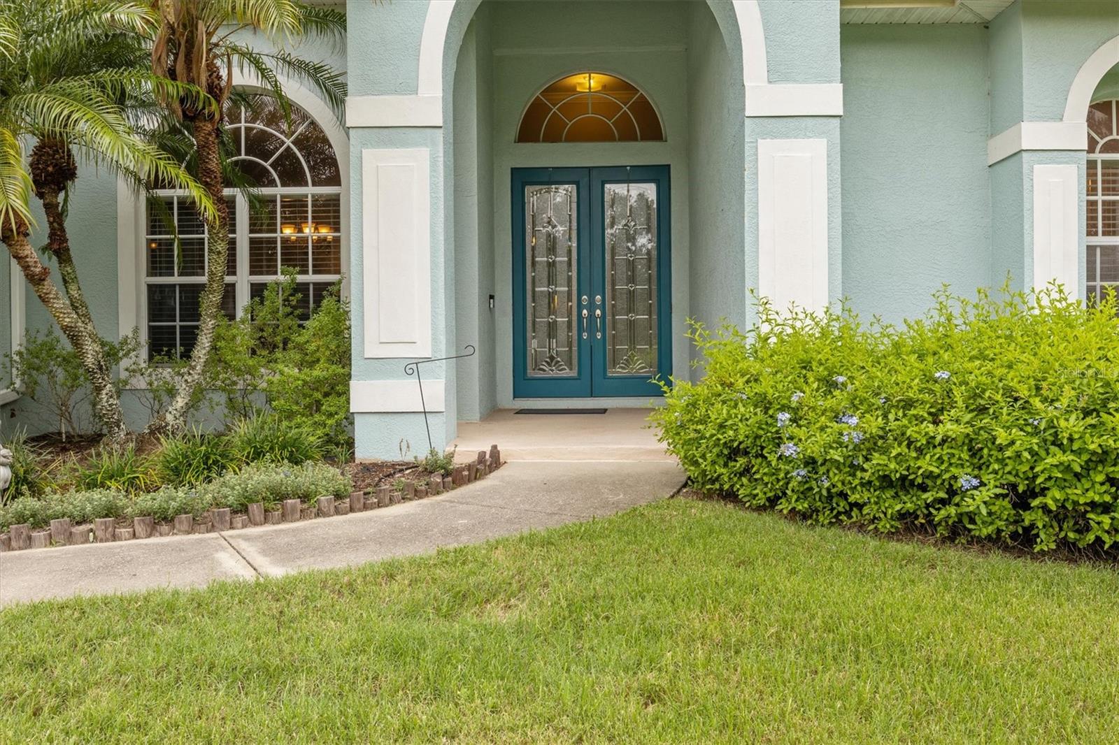 Listing photo id 2 for 2593 Colonel Ford Drive