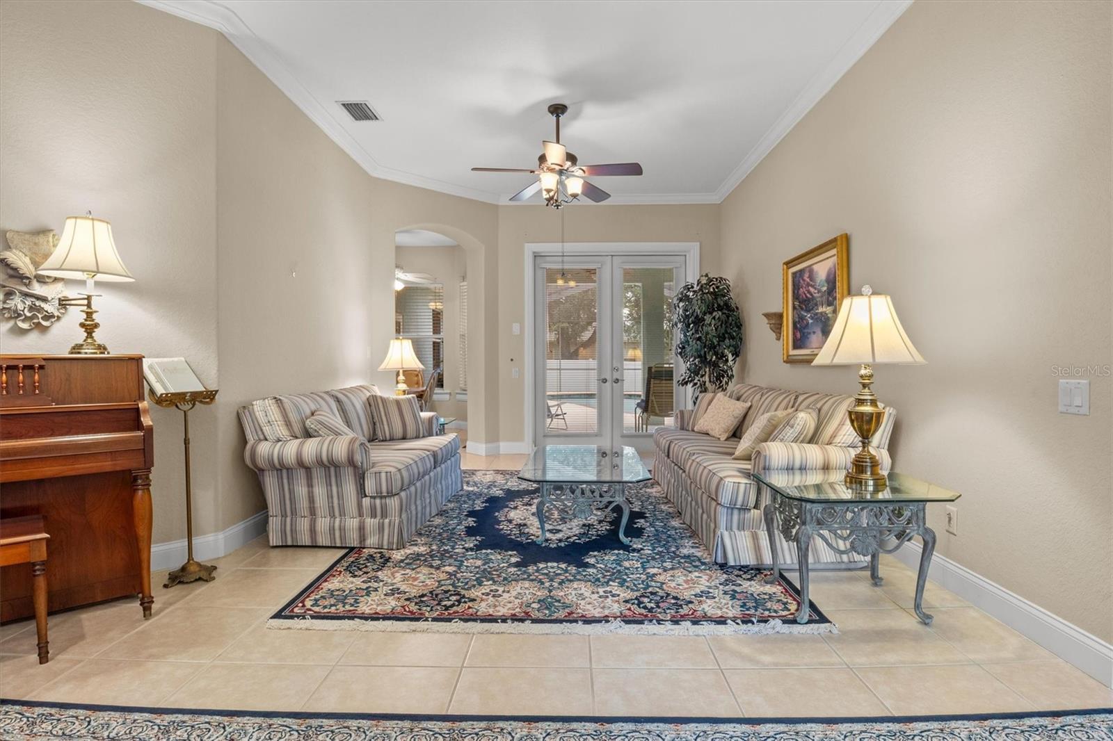 Listing photo id 6 for 2593 Colonel Ford Drive