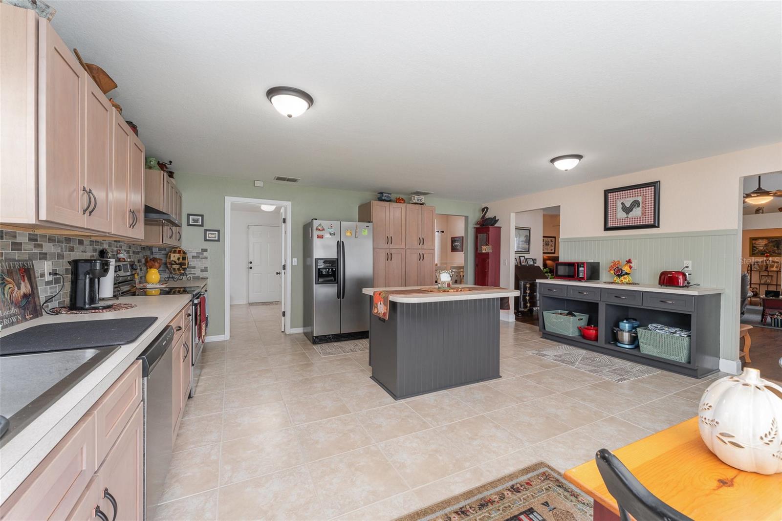 Image 25 of 31 For 6789 Ashbury Drive