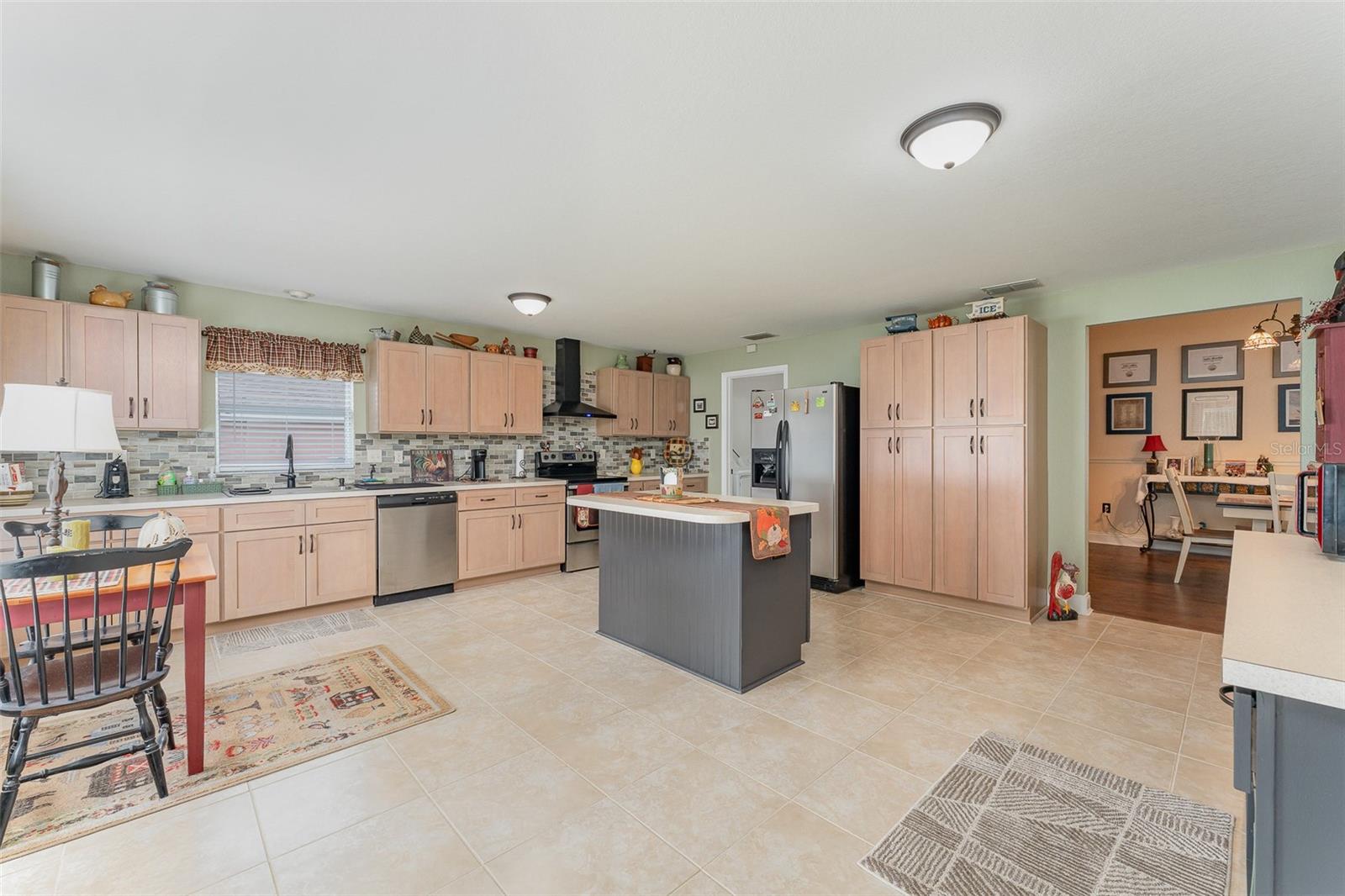 Image 7 of 31 For 6789 Ashbury Drive