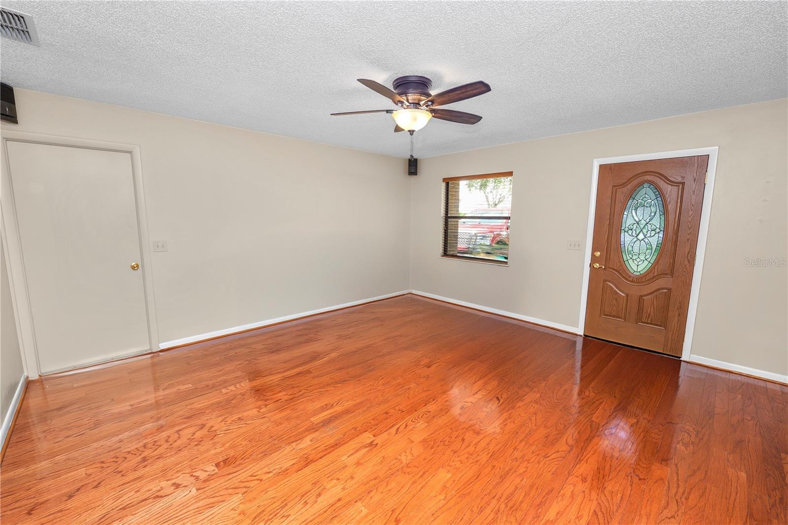 Image 4 of 54 For 5120 Lunn Road