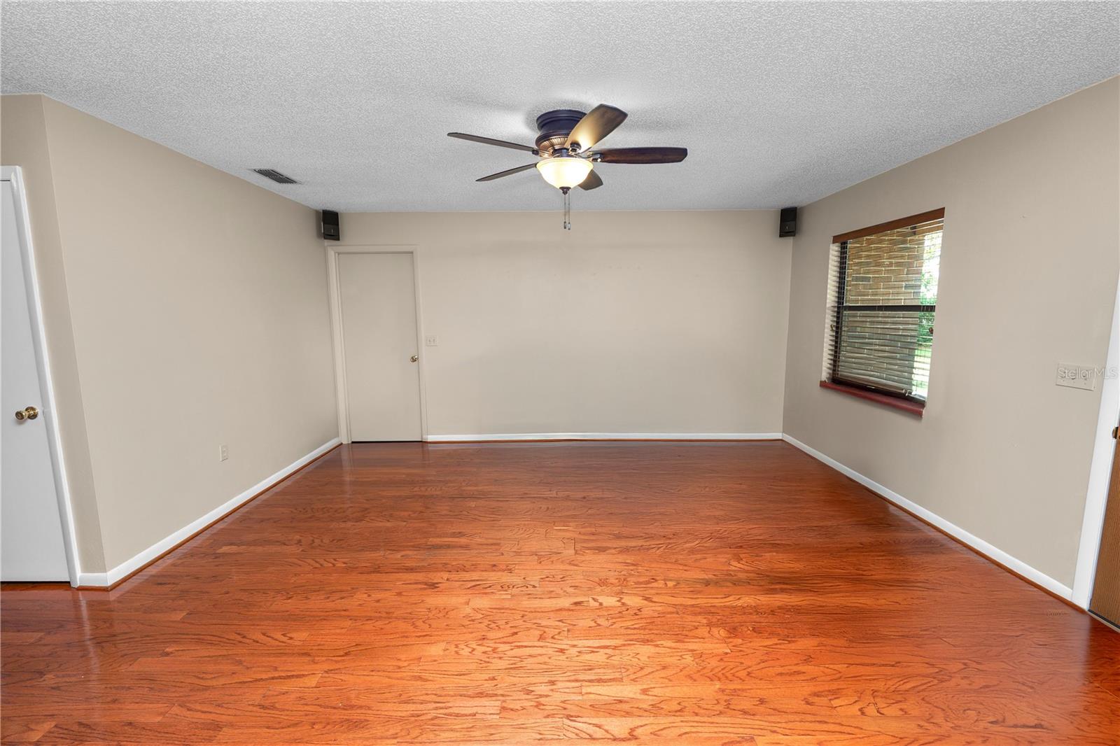 Image 7 of 54 For 5120 Lunn Road