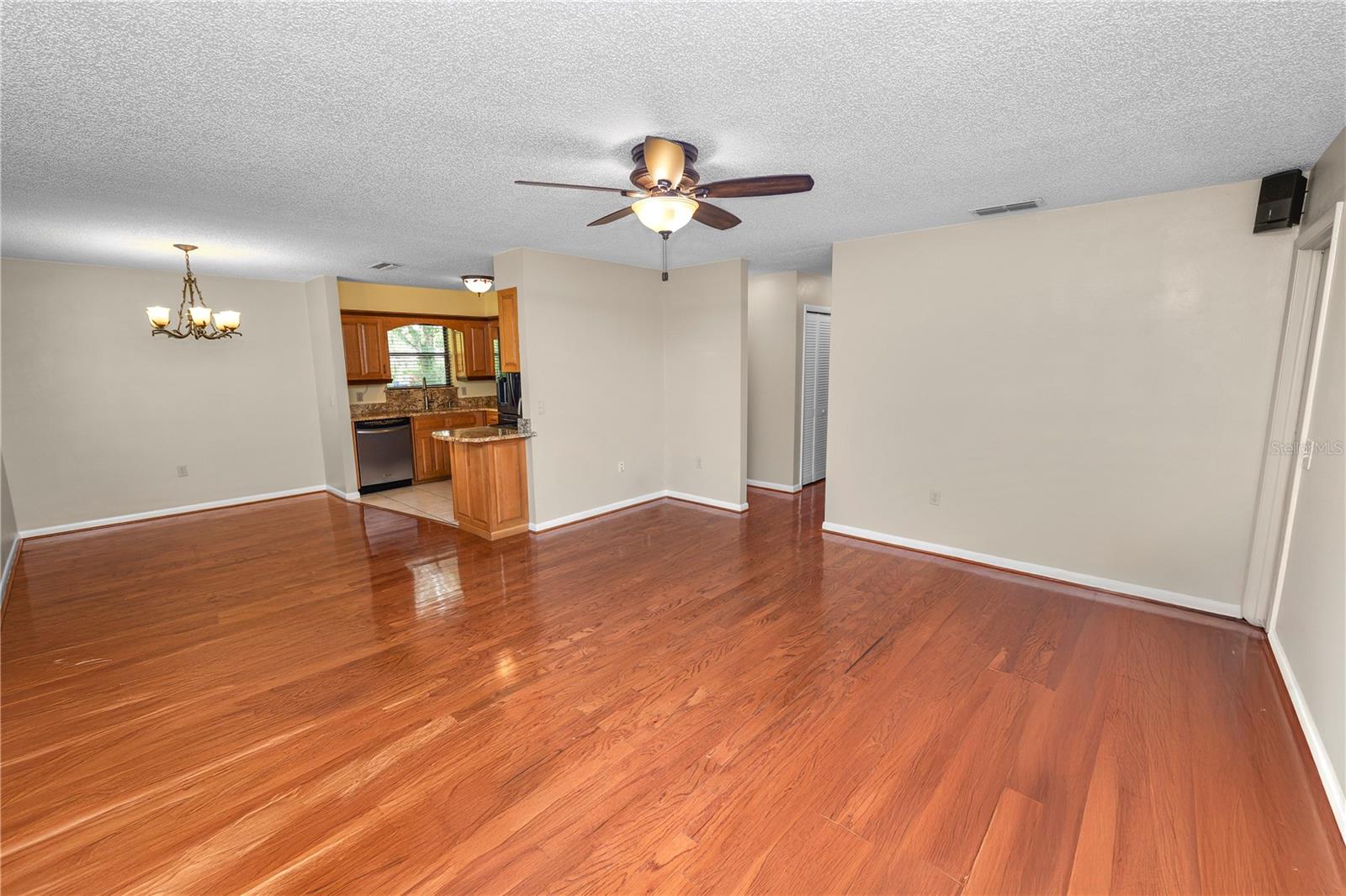 Image 9 of 54 For 5120 Lunn Road