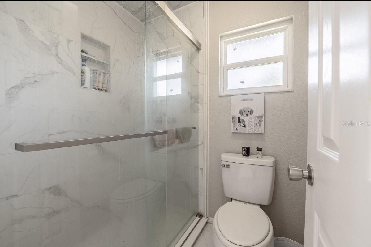 Image 18 of 24 For 1434 Country Ridge Drive