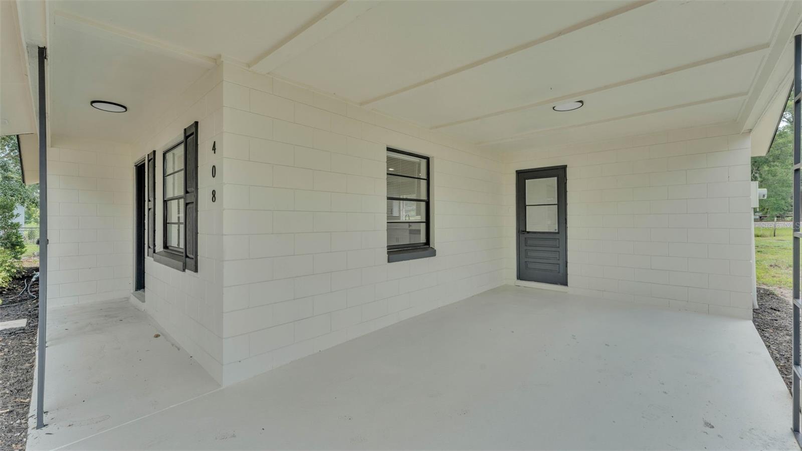 Image 2 of 22 For 408 Sycamore Street Sw
