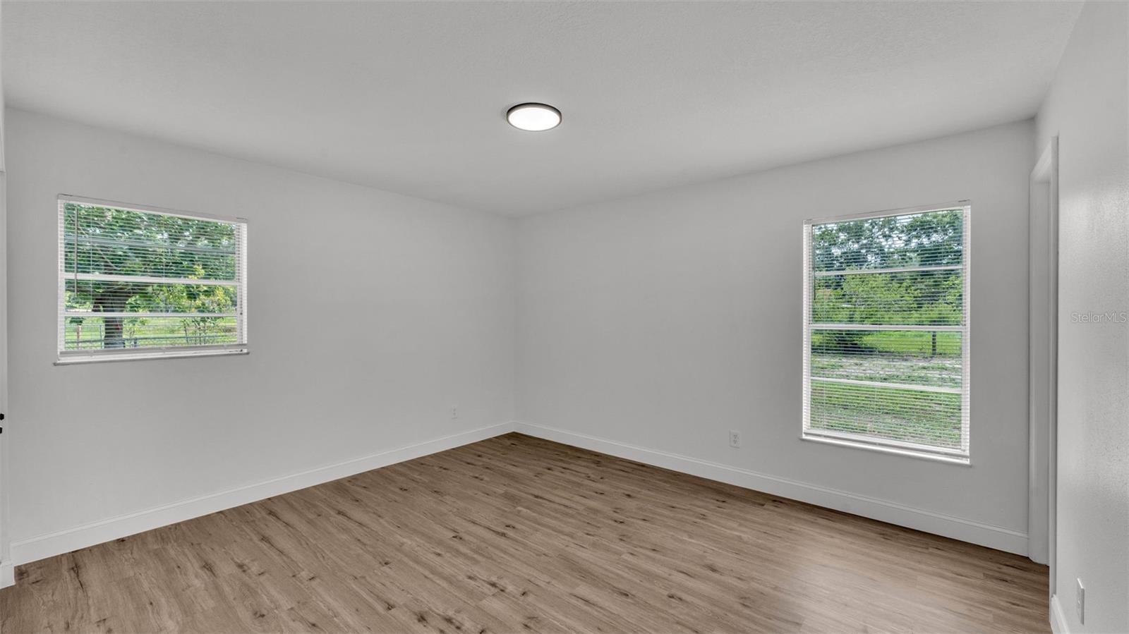 Image 9 of 22 For 408 Sycamore Street Sw