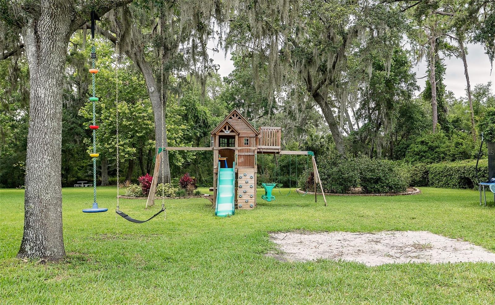 Image 47 of 52 For 2331 D R Bryant Road