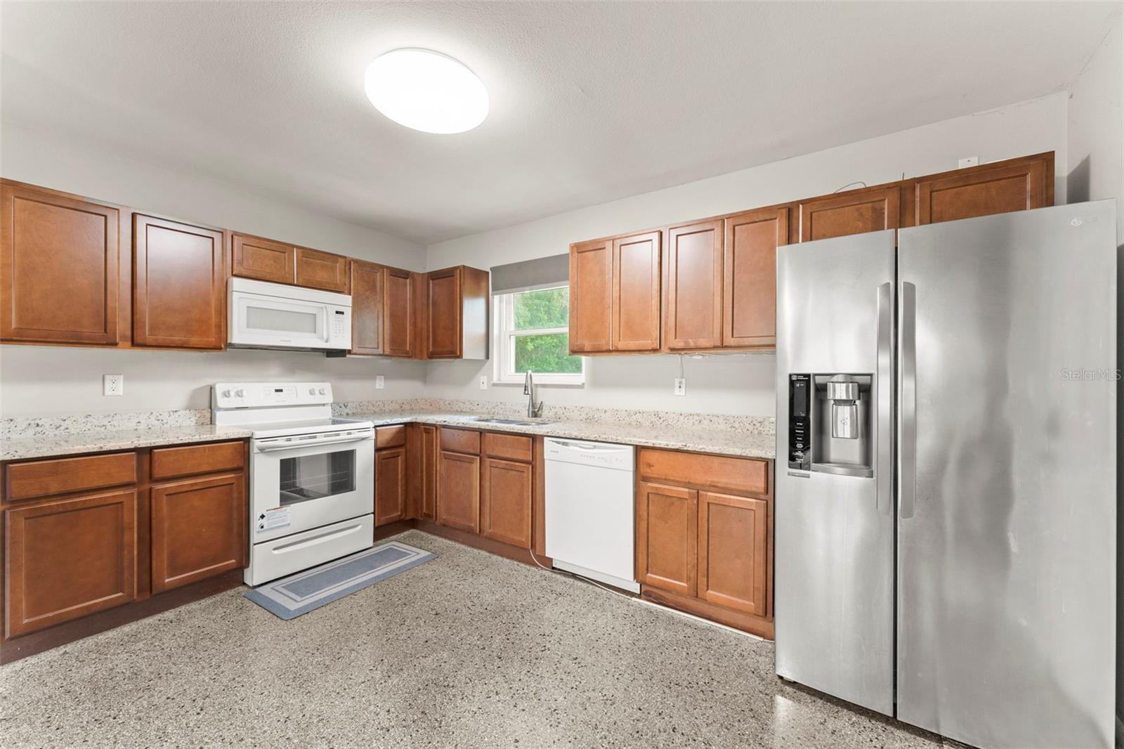 Image 10 of 29 For 1018 Briarwood Avenue