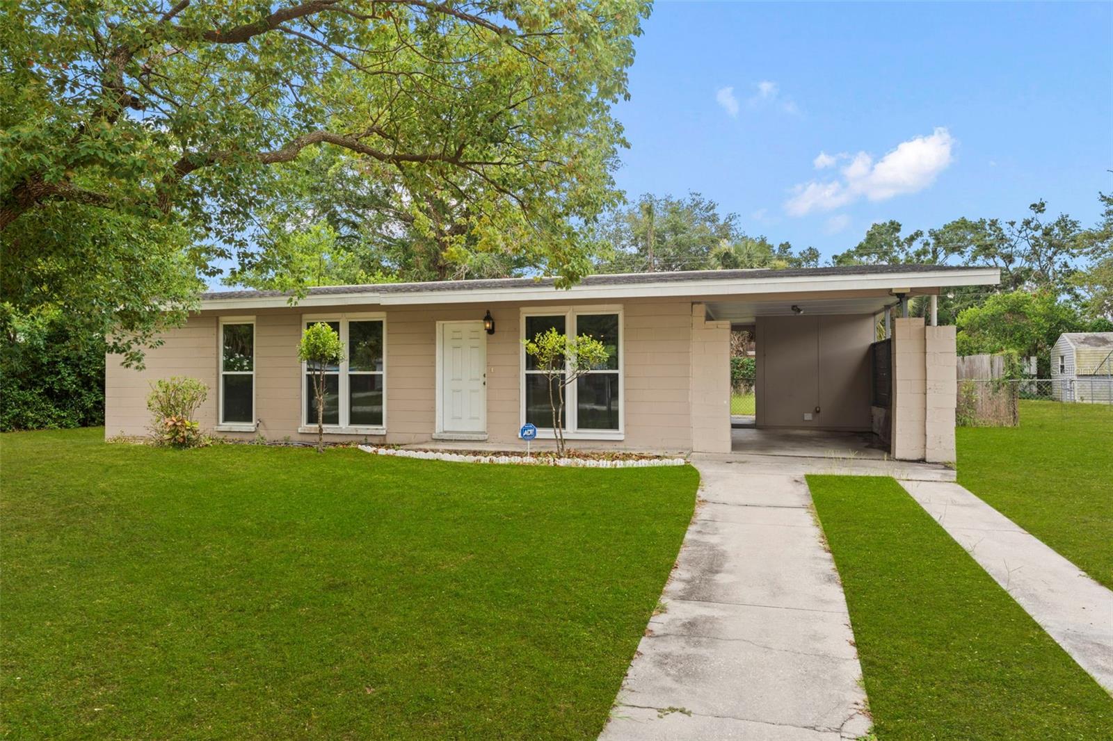 Image 3 of 29 For 1018 Briarwood Avenue