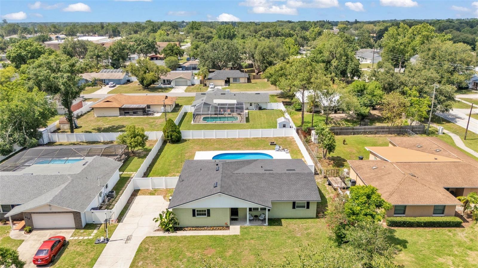 Image 41 of 44 For 934 Point View Lane