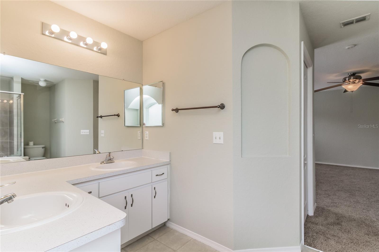 Image 18 of 29 For 8323 Greystone Drive