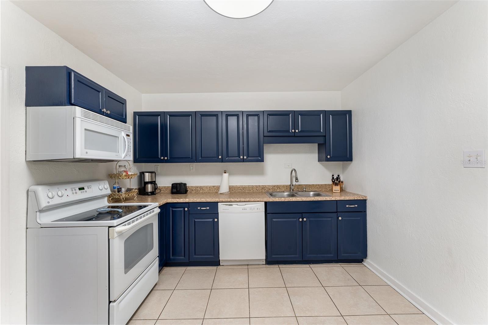 Image 15 of 53 For 1125 Josephine Street