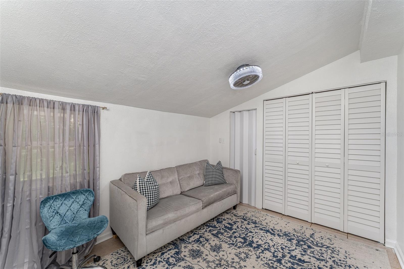 Image 40 of 53 For 1125 Josephine Street