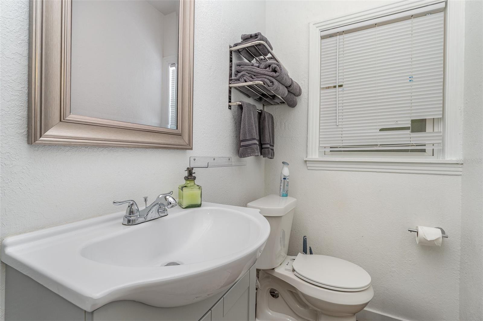Image 43 of 53 For 1125 Josephine Street
