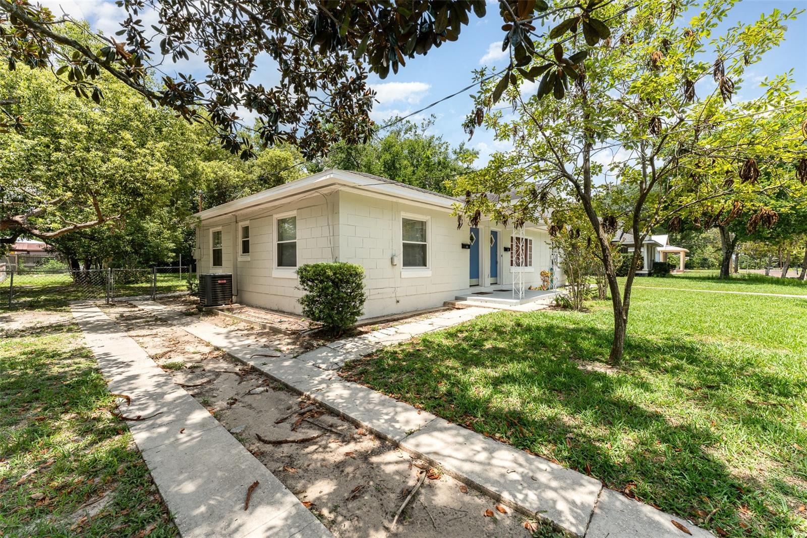 Image 5 of 53 For 1125 Josephine Street