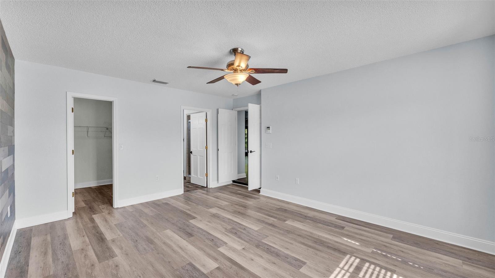 Image 11 of 54 For 118 Caloosa Drive