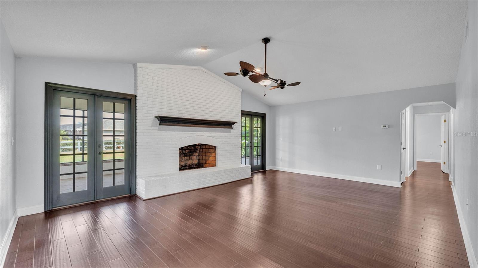 Image 19 of 54 For 118 Caloosa Drive
