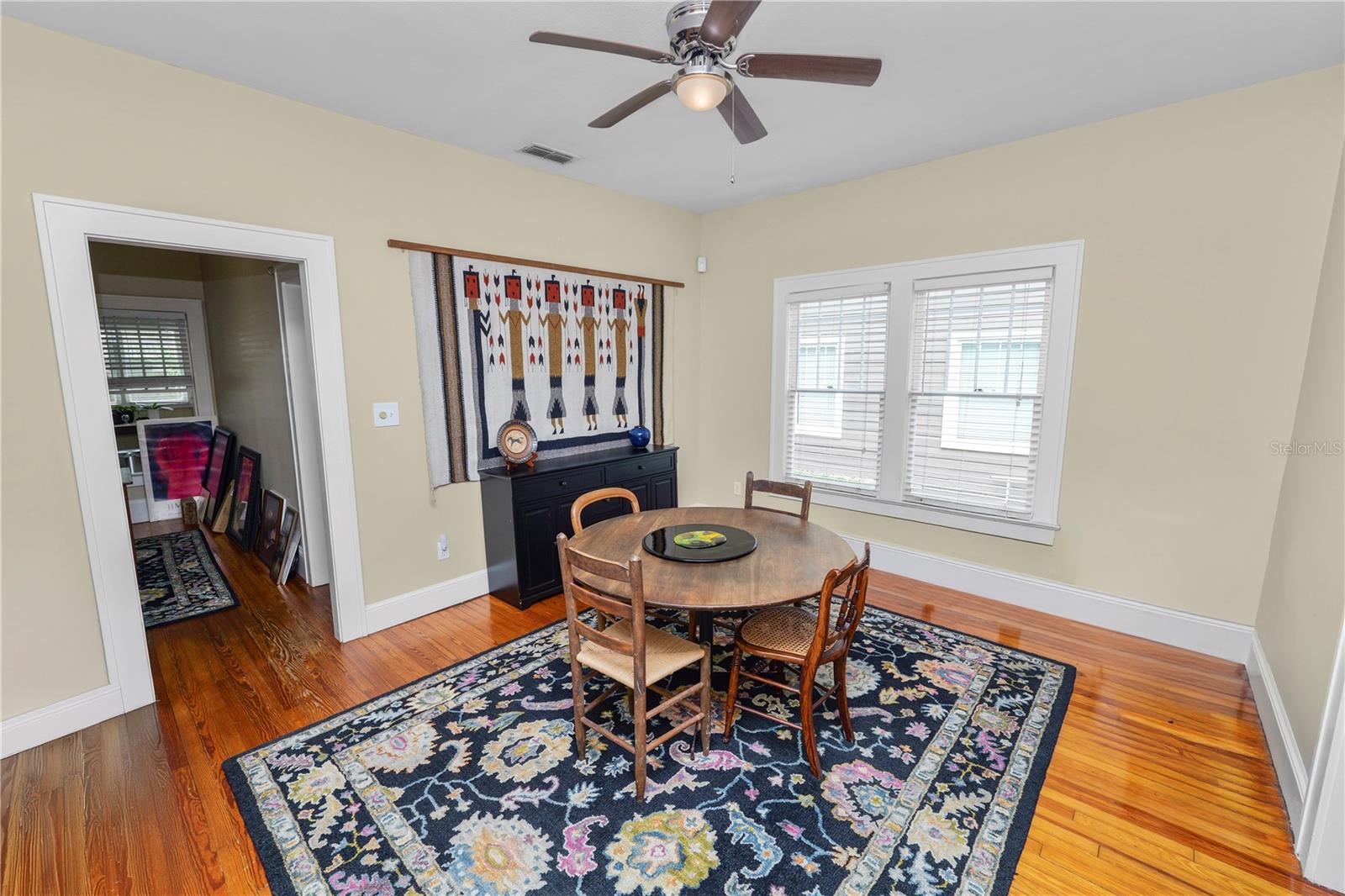 Image 11 of 42 For 817 College Avenue