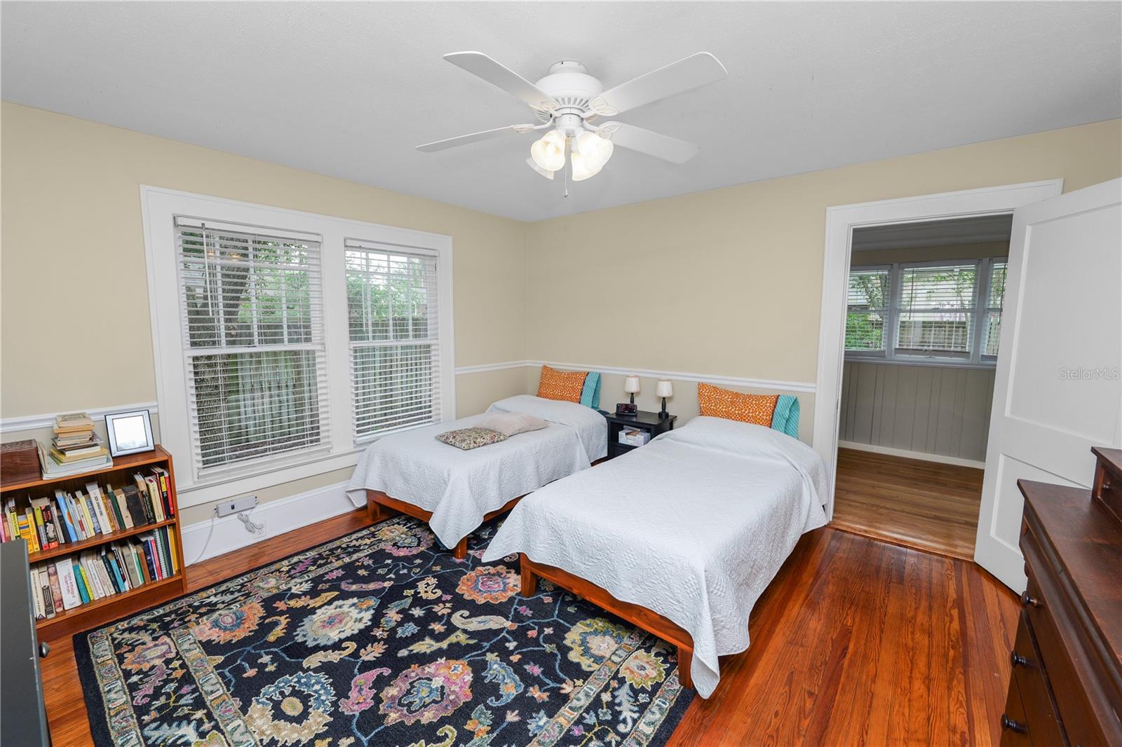 Image 23 of 42 For 817 College Avenue