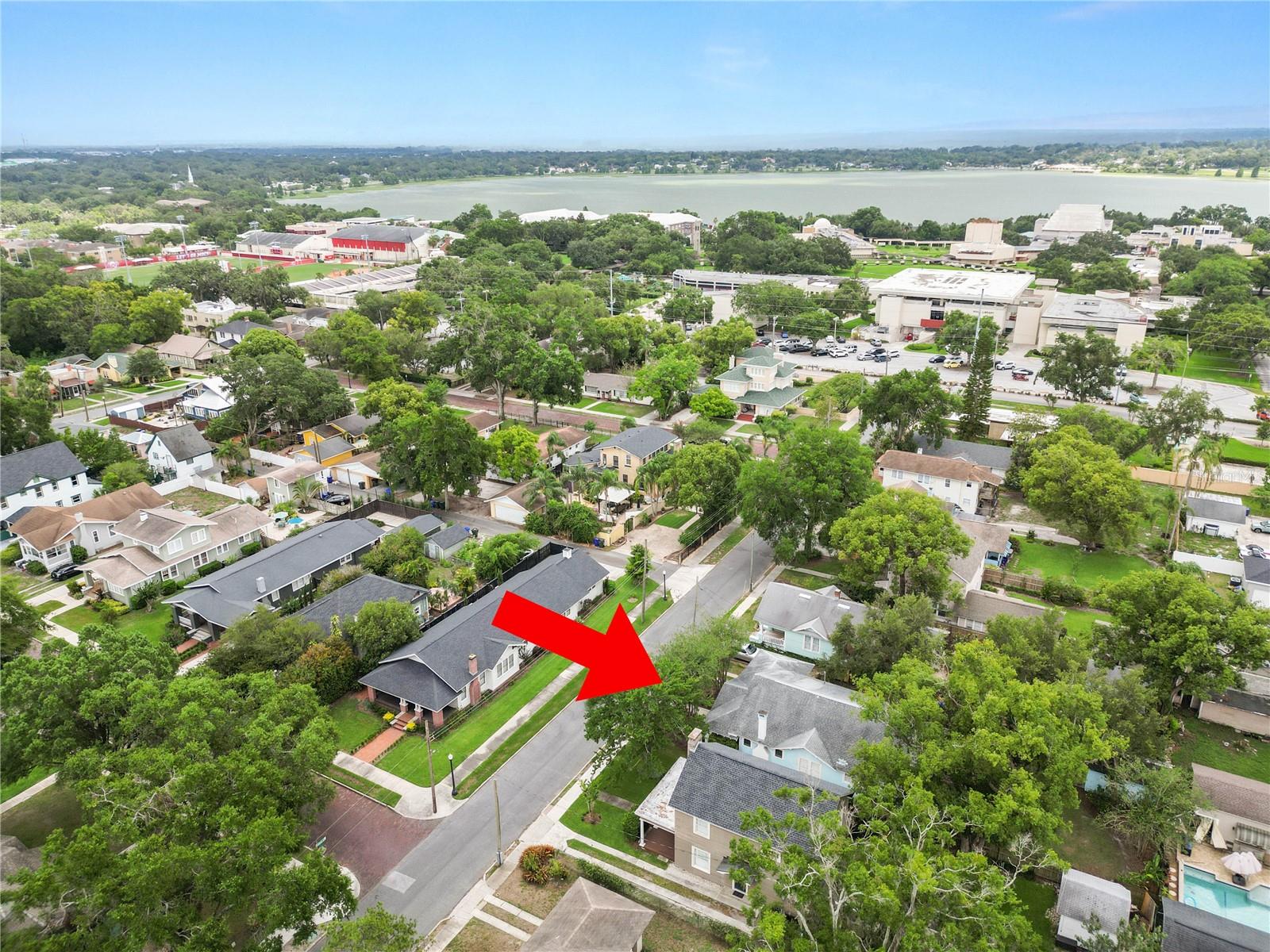 Image 37 of 42 For 817 College Avenue