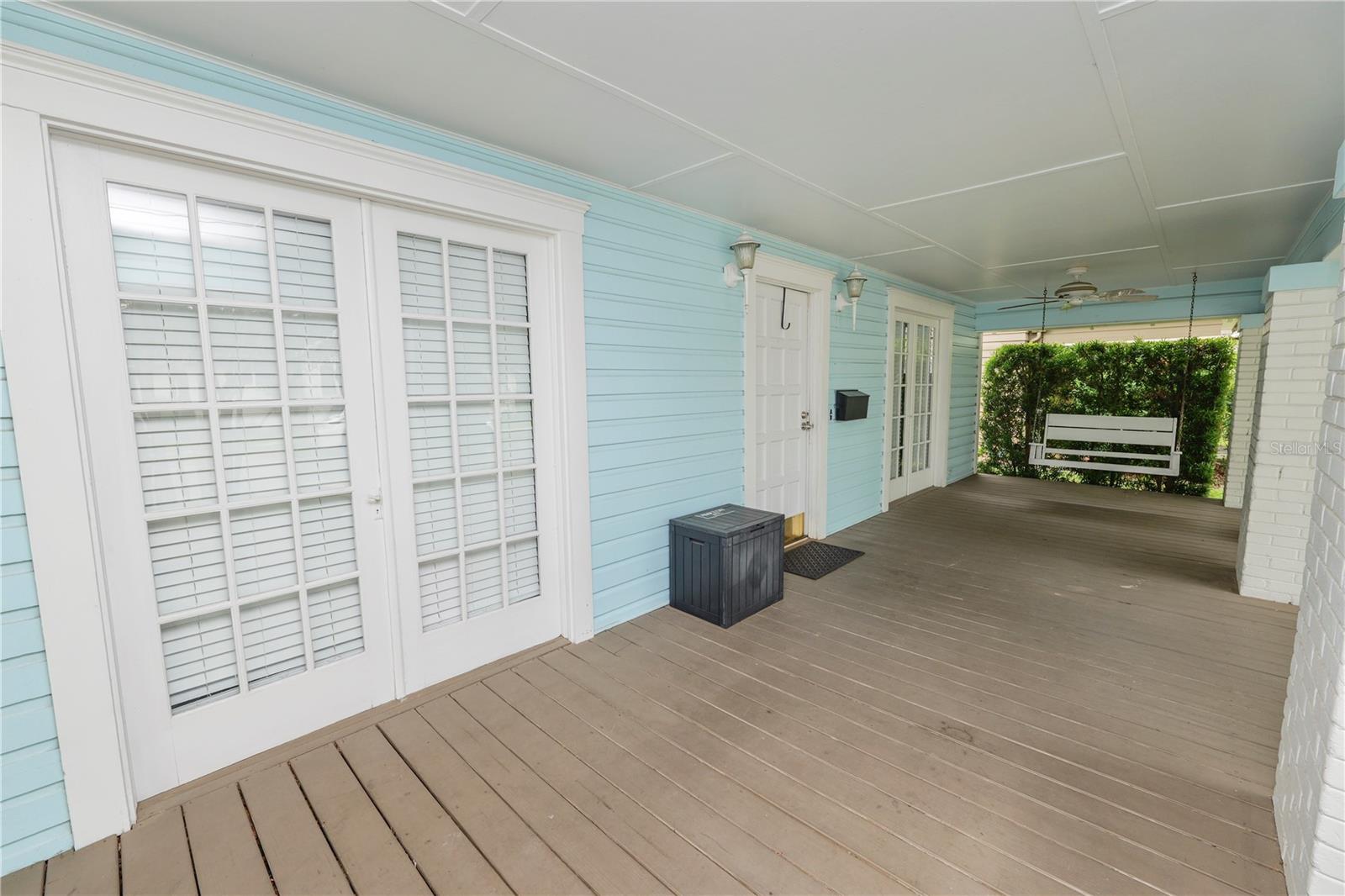 Image 5 of 42 For 817 College Avenue
