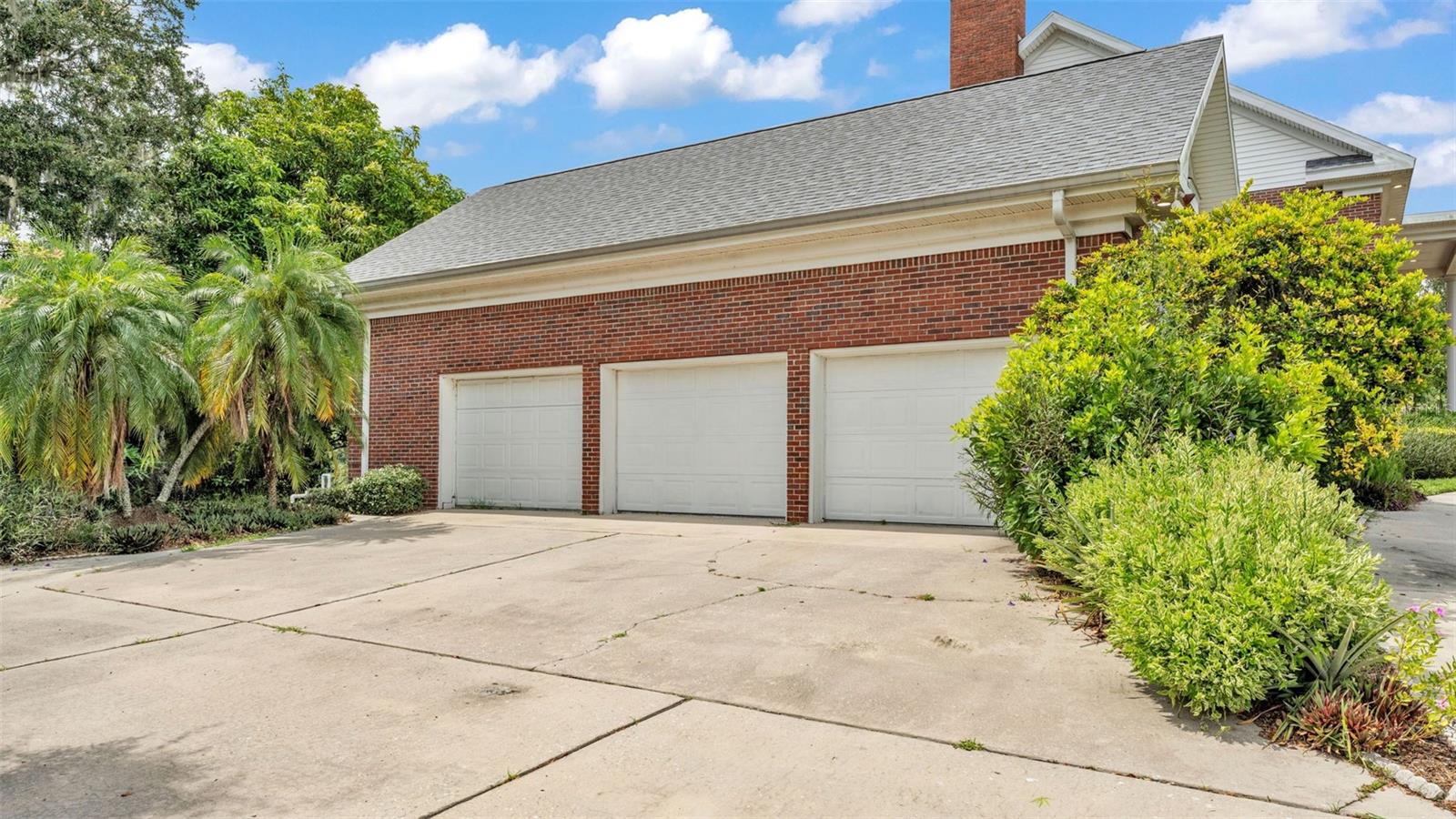 Image 4 of 90 For 6948 Hayter Drive