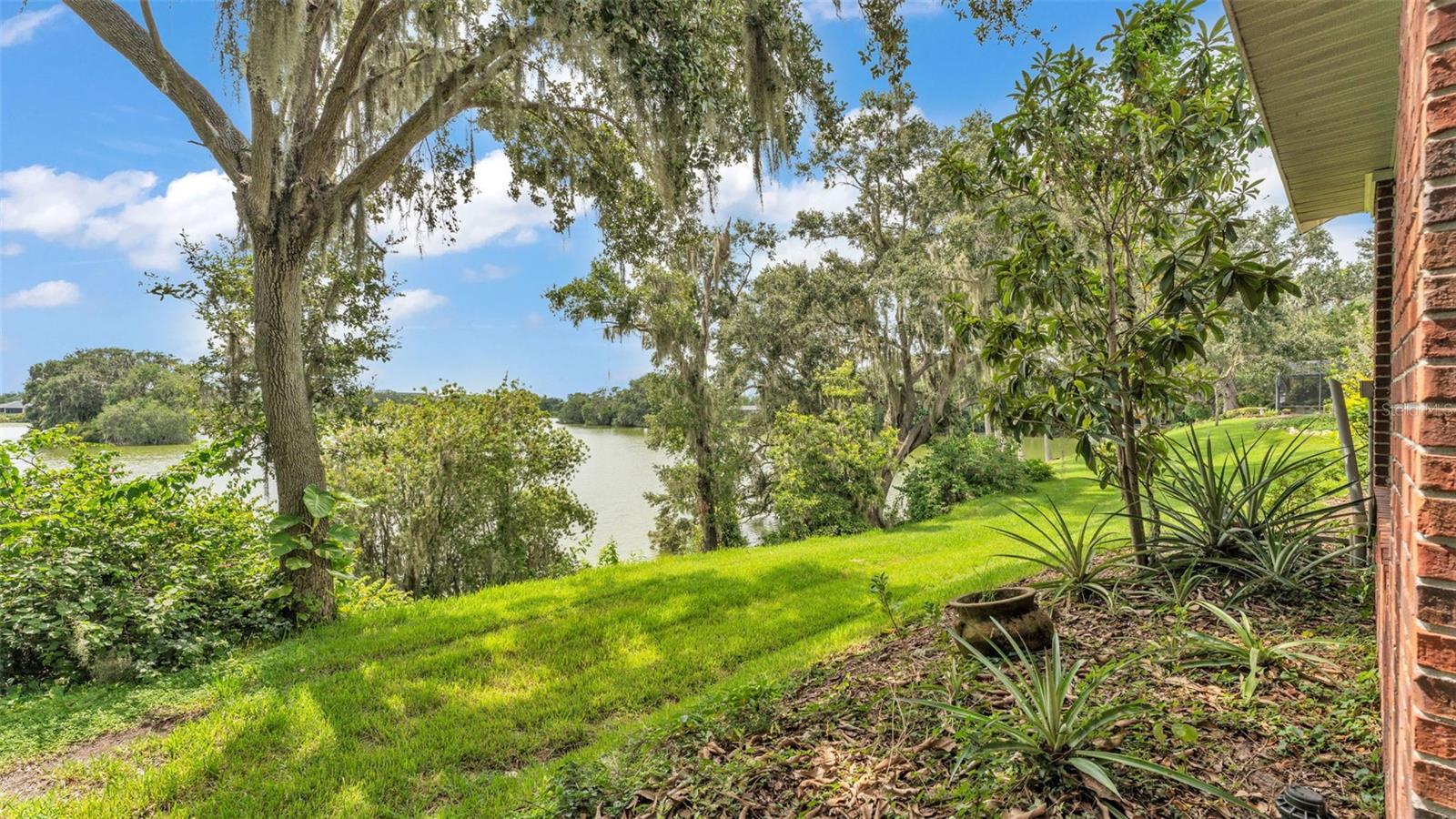 Image 72 of 90 For 6948 Hayter Drive