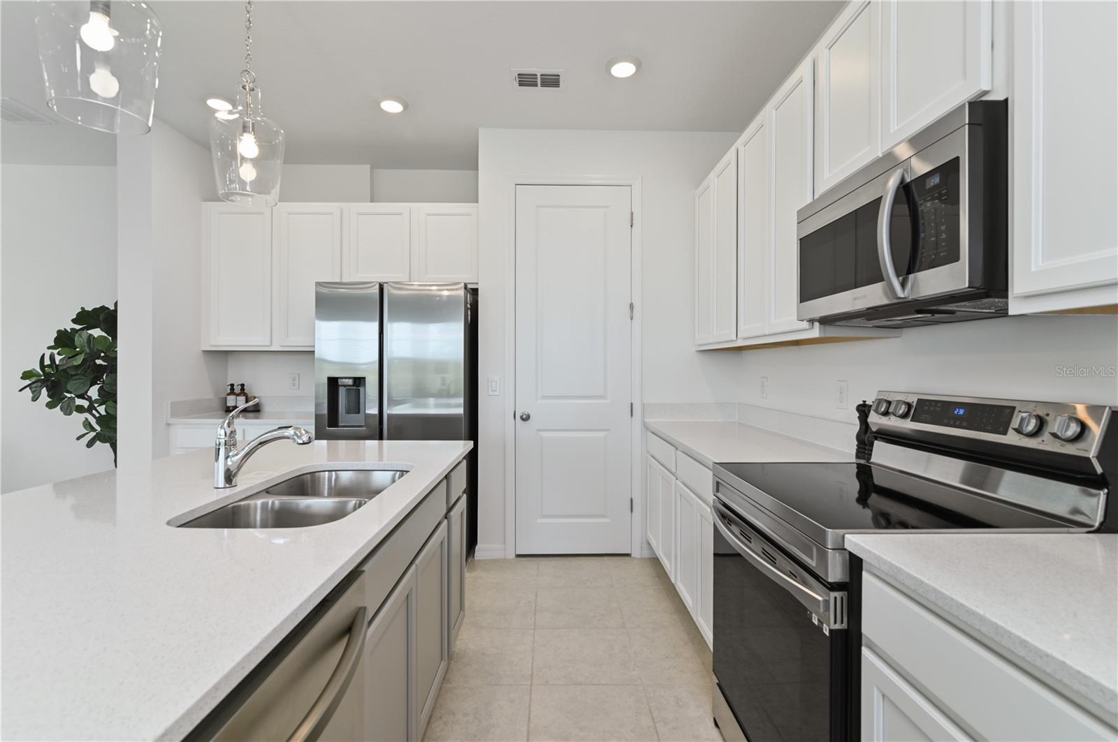 Image 12 of 44 For 1754 Sanibel Dr