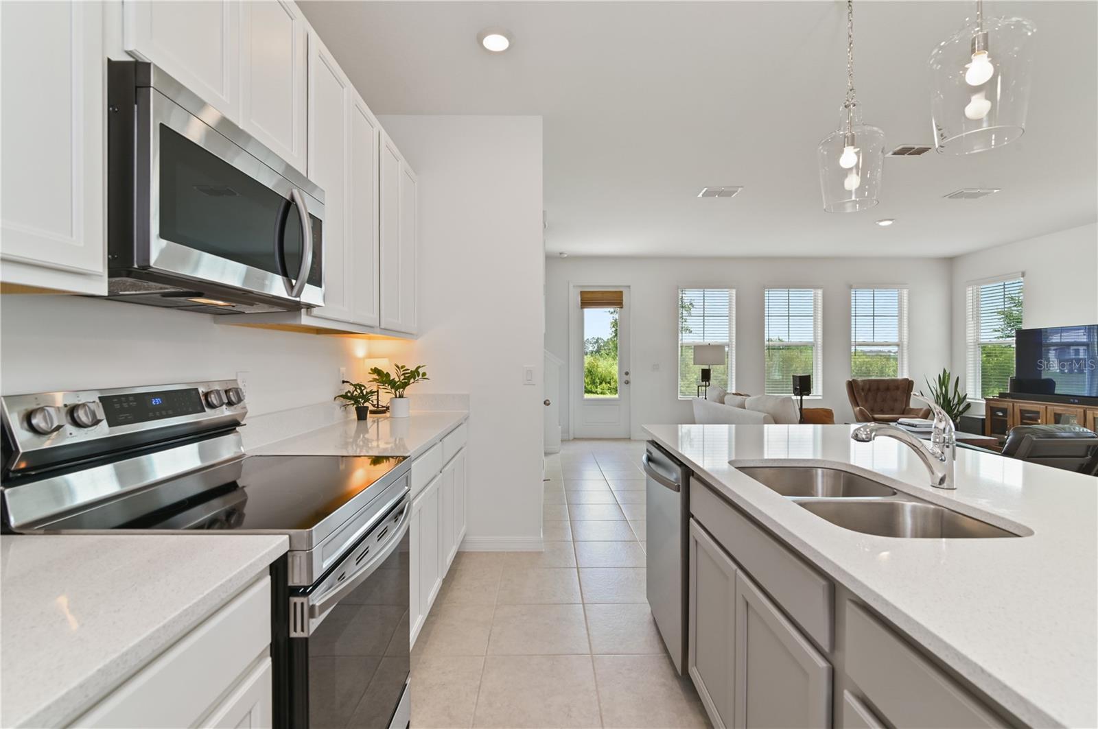 Image 14 of 44 For 1754 Sanibel Dr