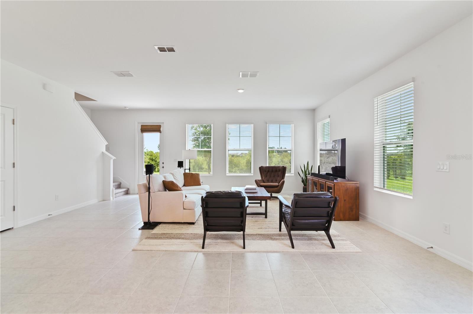 Image 23 of 44 For 1754 Sanibel Dr