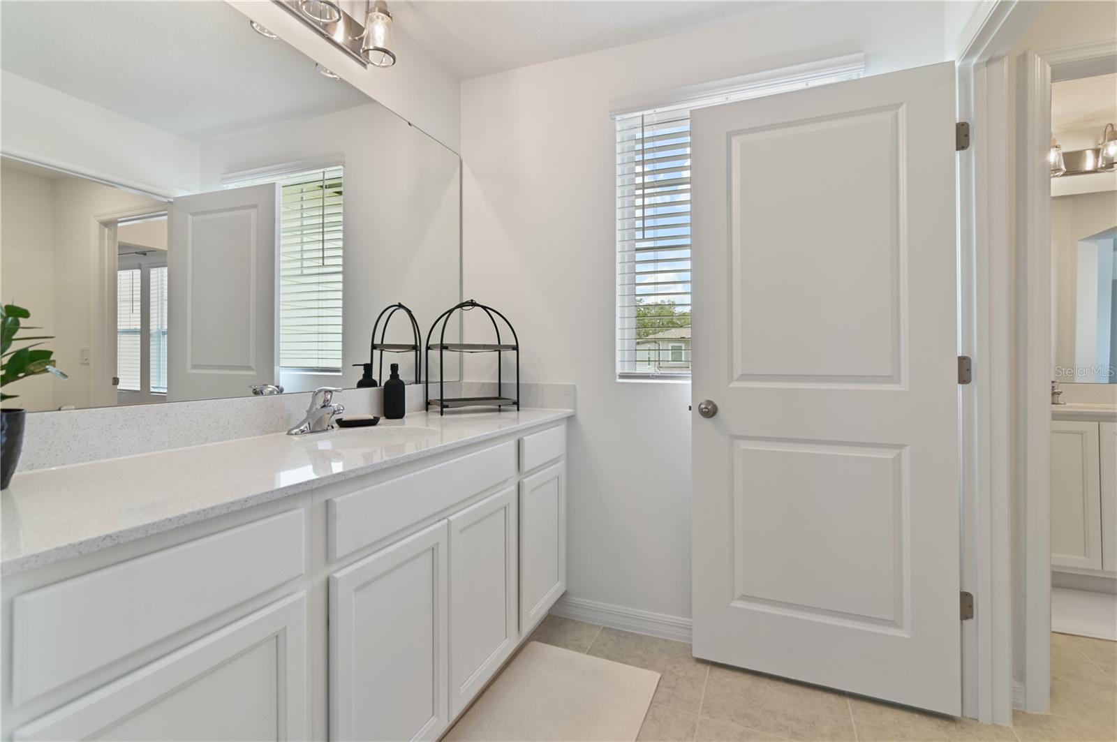 Image 33 of 44 For 1754 Sanibel Dr