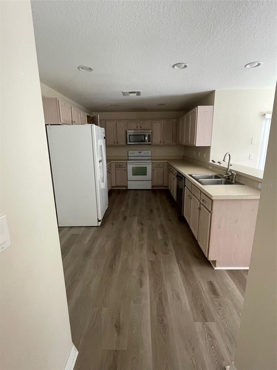 Image 4 of 18 For 263 Granada Boulevard