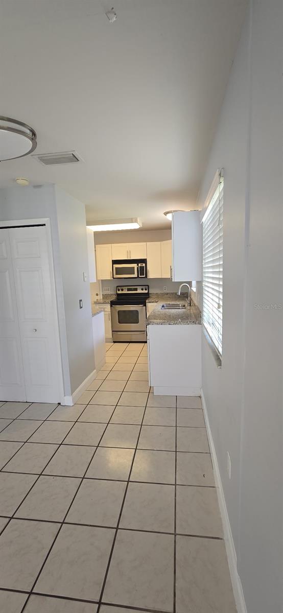 Image 11 of 30 For 1127 Spring Meadow Drive 1127