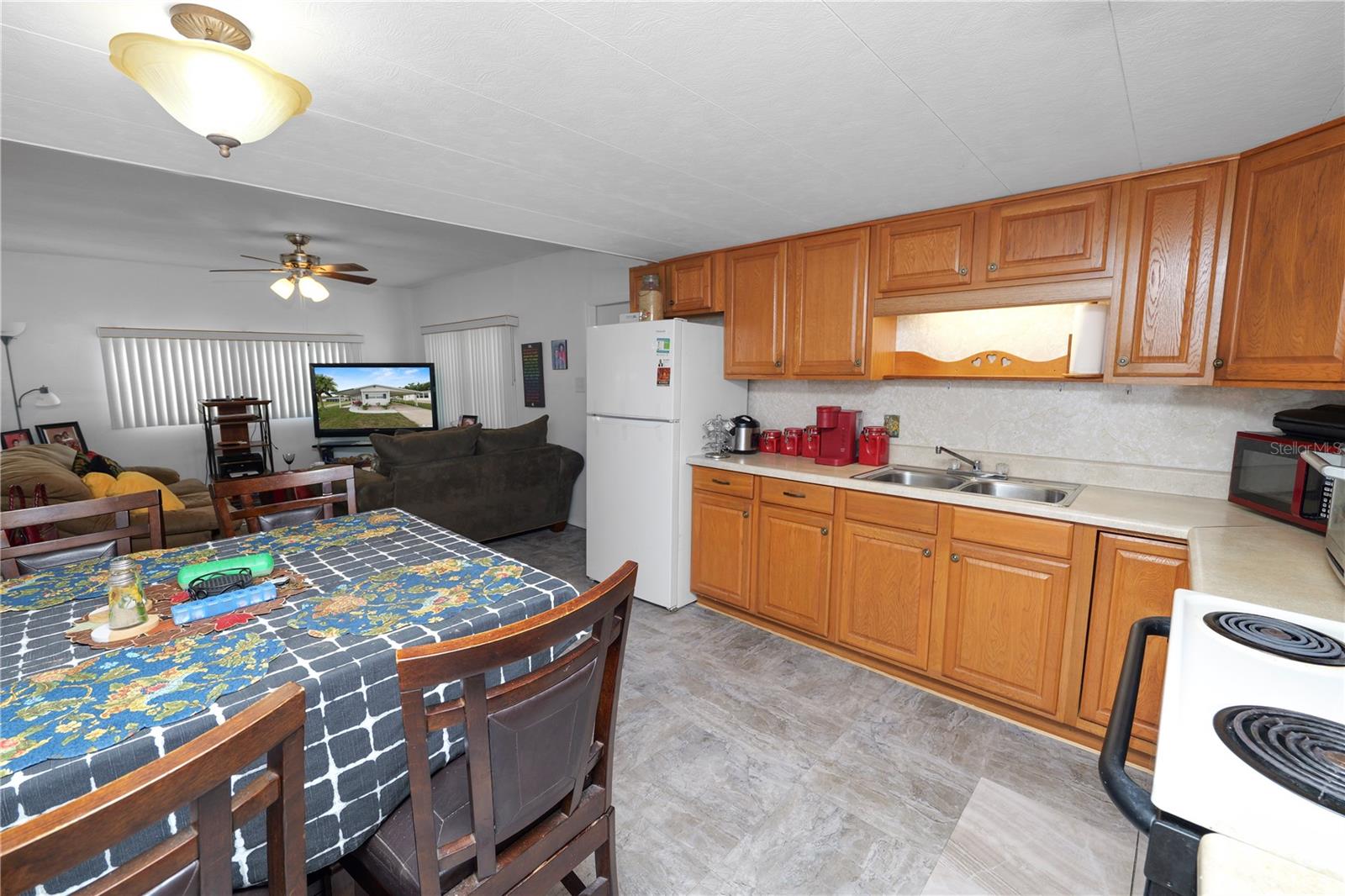 Image 10 of 26 For 1823 Blue Lake Drive
