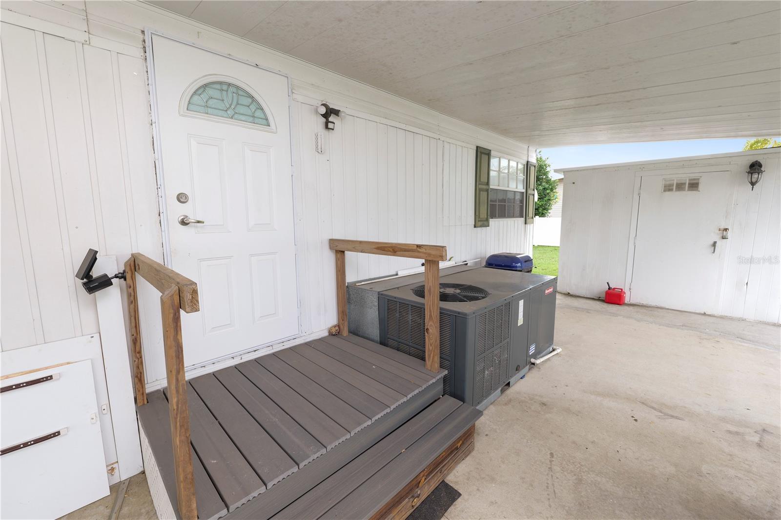 Image 6 of 26 For 1823 Blue Lake Drive