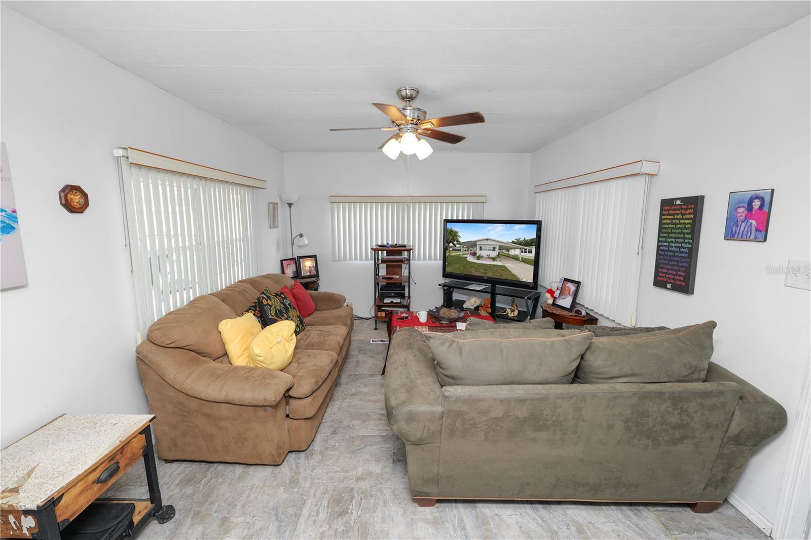 Image 8 of 26 For 1823 Blue Lake Drive