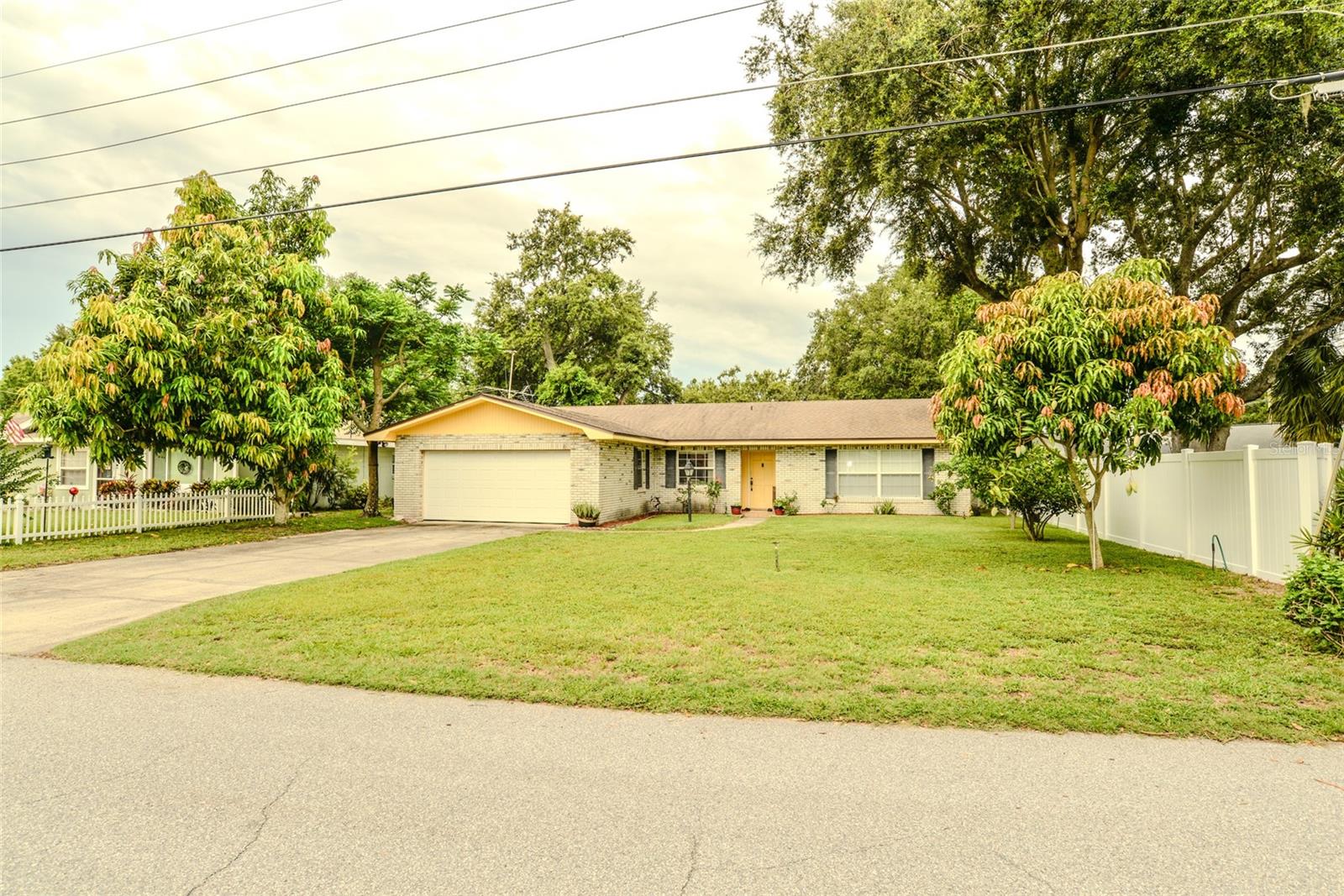 Details for 111 Beverly Drive, WINTER HAVEN, FL 33884