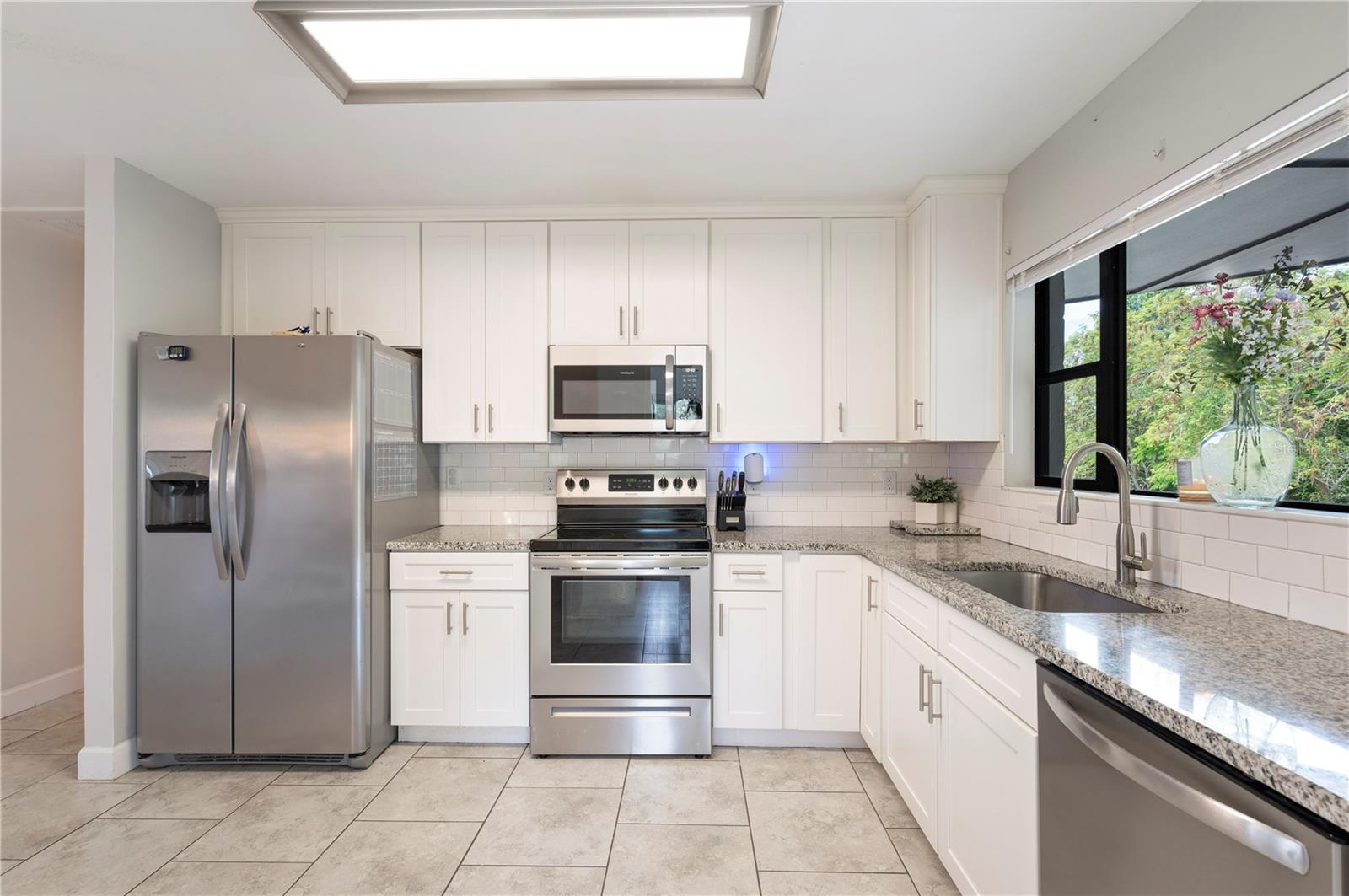 Image 15 of 46 For 818 Woodward Street