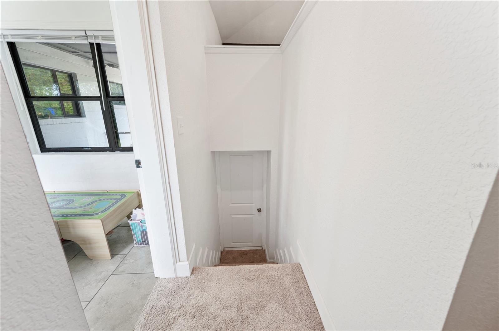 Image 21 of 46 For 818 Woodward Street