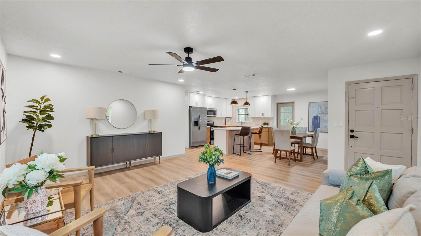 Image 4 of 32 For 1920 Kimball Court S