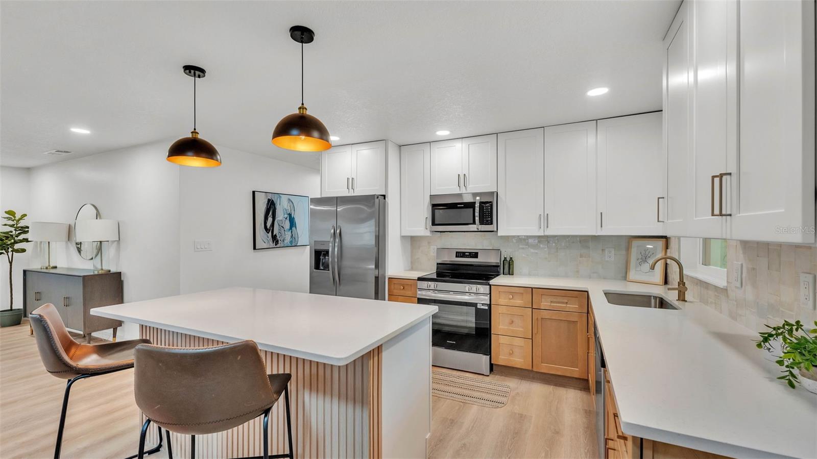 Image 7 of 32 For 1920 Kimball Court S