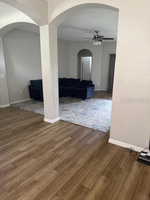 Image 15 of 49 For 8159 Woodvine Circle